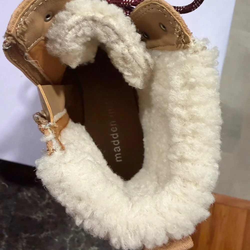 NEW Madden Girl Hayess Faux-Fur Hiker Booties - Picture 8 of 10
